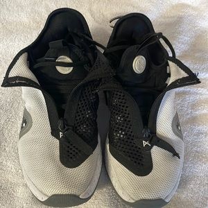 Nike basketball shoes size 7 .  Great shape.